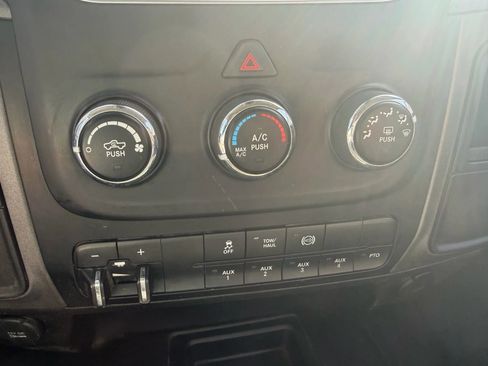 Used 2018 RAM 3500 Tradesman w/ Chrome Appearance Group AWD/4WD image 28