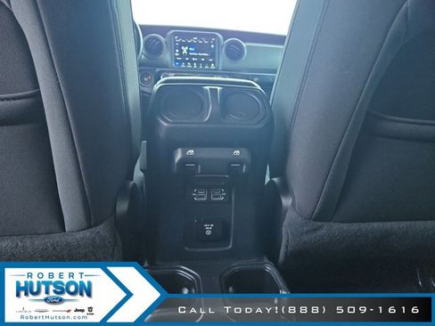 Used 2022 Jeep Wrangler Unlimited Sport AWD/4WD image 22