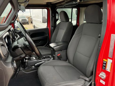 Used 2021 Jeep Wrangler Unlimited Sport image 27