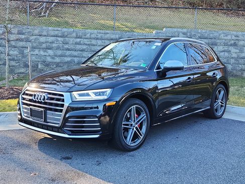 Used 2019 Audi SQ5 Premium Plus w/ Premium Plus Package image 1