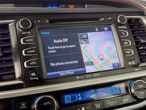 Used 2019 Toyota Highlander Limited Platinum FWD image 15