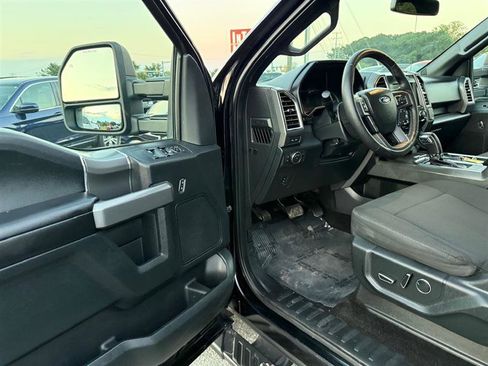 Used 2016 Ford F150 XLT w/ Equipment Group 302A Luxury AWD/4WD image 29