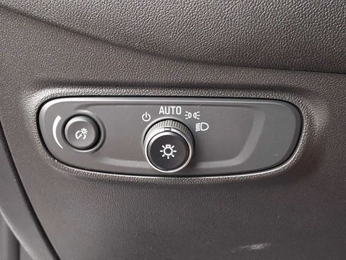 Used 2023 Chevrolet Equinox LS AWD/4WD image 23
