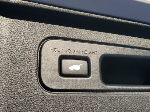 Used 2023 Honda Pilot Elite image 10