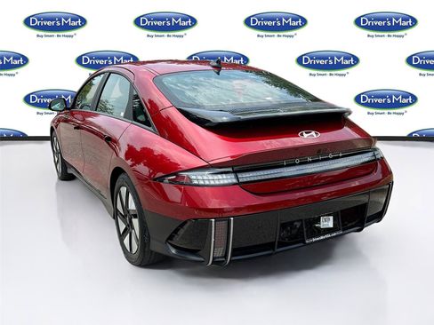 Used 2024 Hyundai Ioniq 6 SE RWD image 5