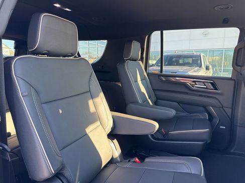 New 2026 GMC Yukon XL Elevation image 28