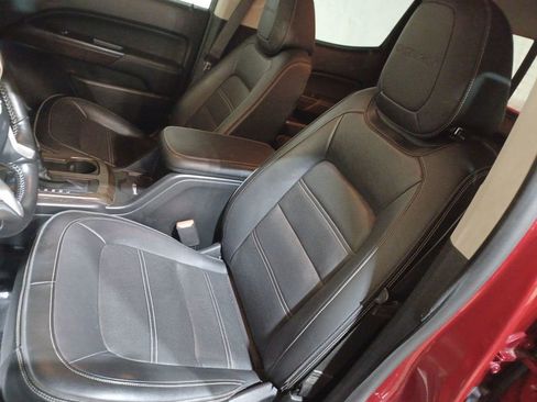 Used 2020 GMC Canyon Denali image 13