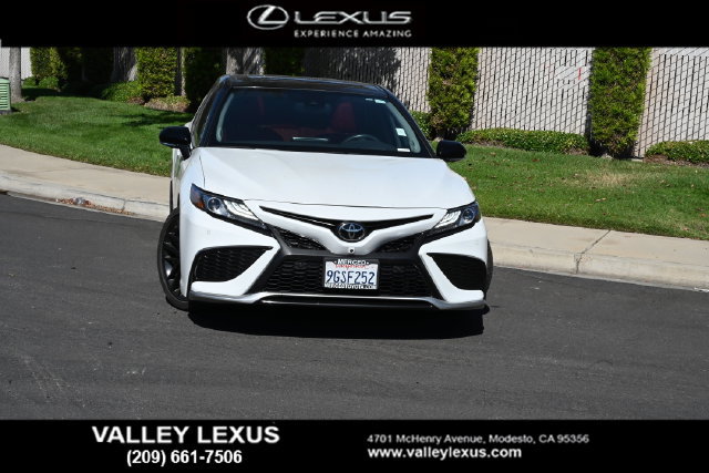 Used 2023 Toyota Camry XSE w/ Navigation Package FWD image 2