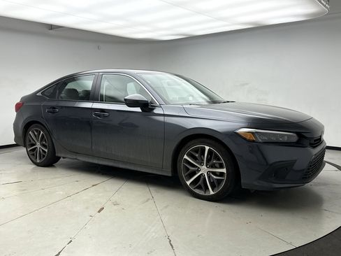 Used 2023 Honda Civic Touring image 7