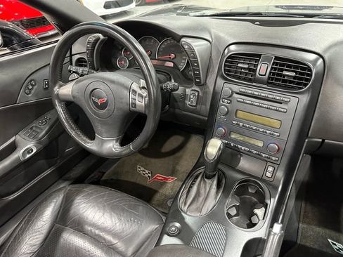 Used 2007 Chevrolet Corvette Convertible w/ Preferred Equipment Group RWD image 12