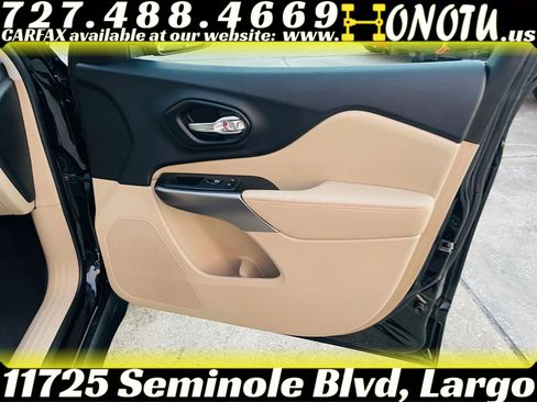 Used 2019 Jeep Cherokee Latitude w/ Popular Appearance Group image 21