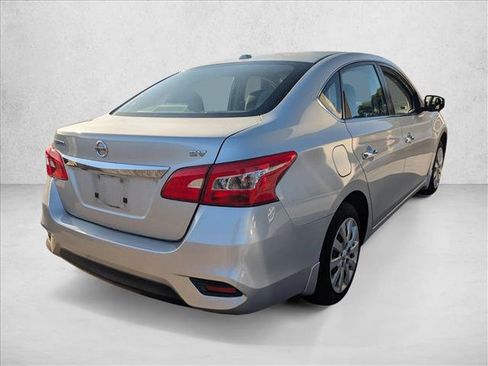 Used 2017 Nissan Sentra SV image 5