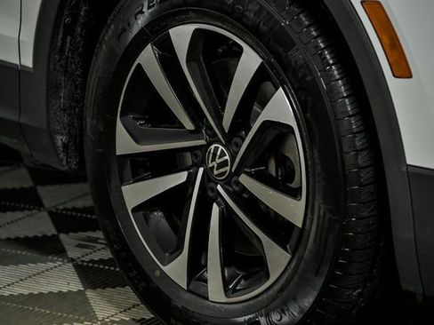 Used 2022 Volkswagen Tiguan S AWD/4WD image 3