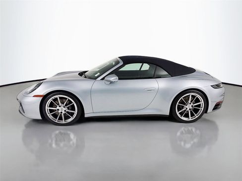 Used 2021 Porsche 911 Carrera S RWD image 2