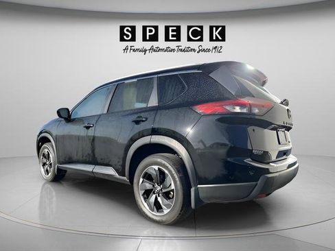 Used 2024 Nissan Rogue SV w/ SV Premium Package AWD/4WD image 3