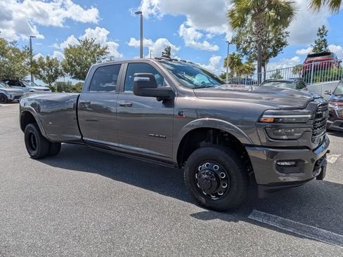 Used 2025 RAM 3500 Limited AWD/4WD image 8