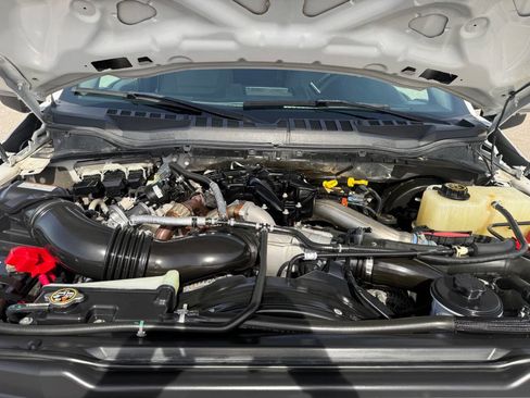 Used 2019 Ford F250 XLT w/ XLT Value Package image 13