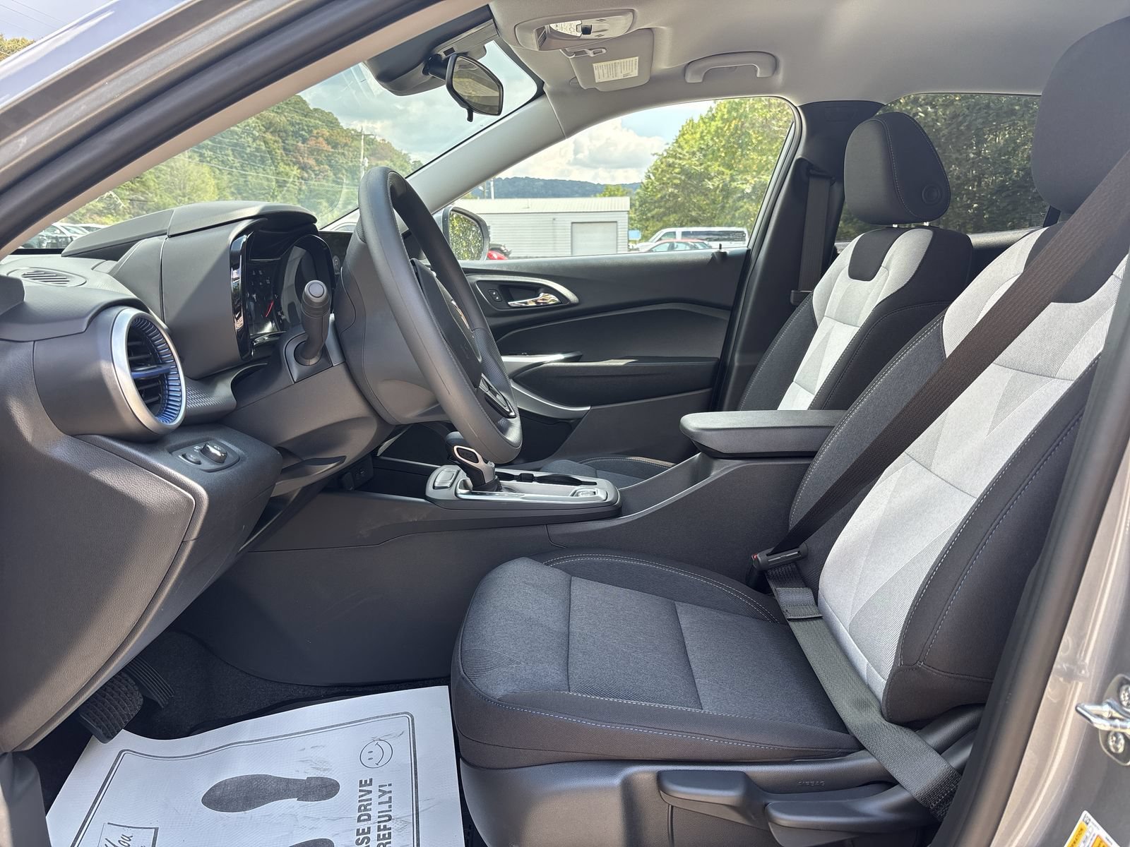 New 2026 Chevrolet Trax LS w/ LS Convenience Package FWD image 14