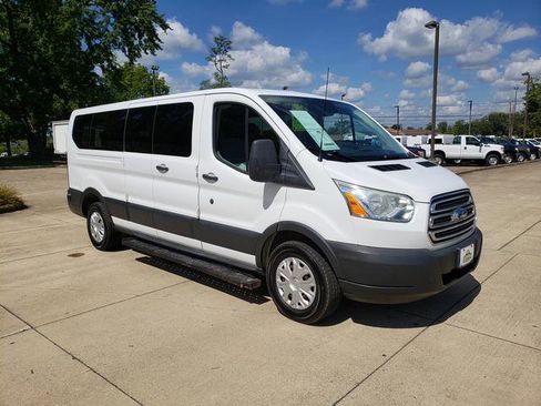 Used 2015 Ford Transit 350 XLT image 3