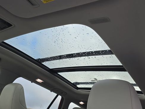 Used 2024 Toyota Grand Highlander FWD image 32