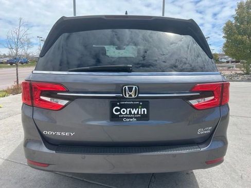 Used 2022 Honda Odyssey Elite image 4