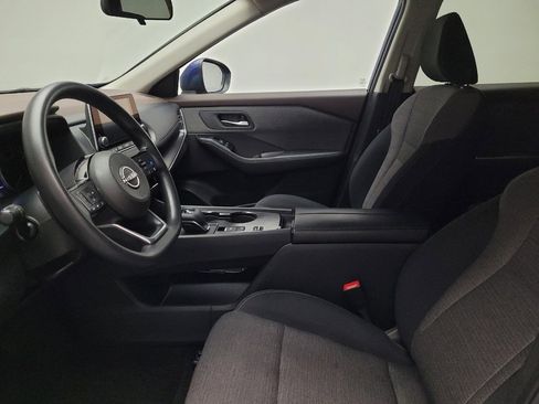 Used 2023 Nissan Rogue SV image 17