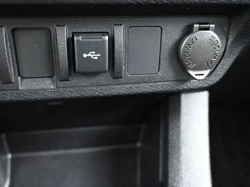 Used 2023 Toyota Tacoma SR image 14