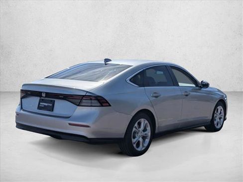 Used 2025 Honda Accord LX image 5