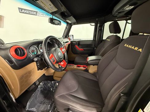 Used 2013 Jeep Wrangler Unlimited Sahara w/ Connectivity Group image 14