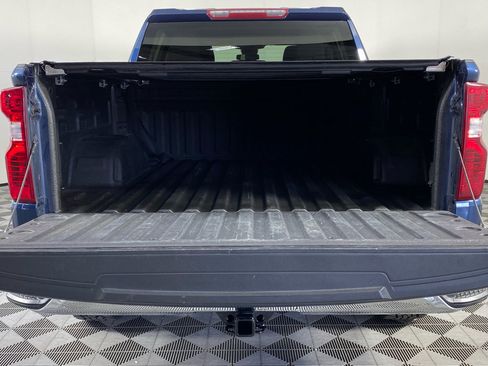 Used 2023 Chevrolet Silverado 1500 LT AWD/4WD image 12