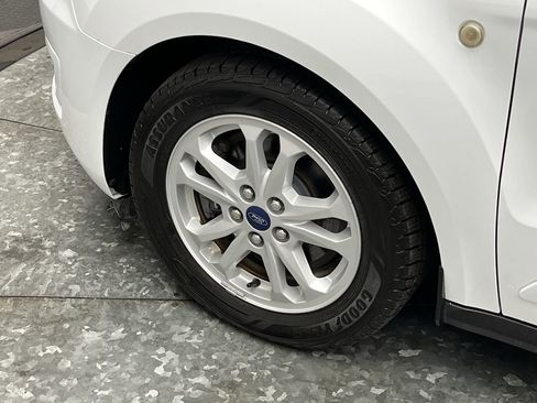 Used 2020 Ford Transit Connect XLT image 26