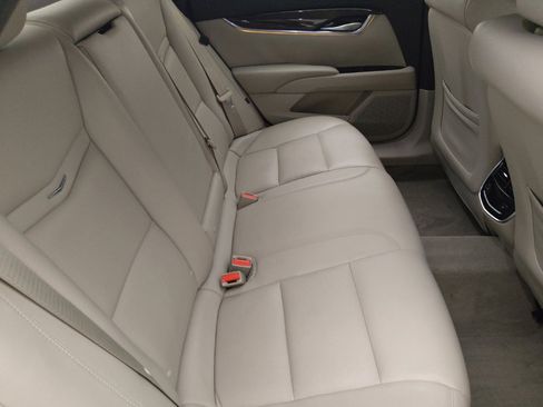 Used 2014 Cadillac XTS Luxury FWD image 19