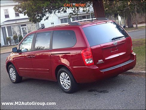 Used 2012 Kia Sedona LX image 20