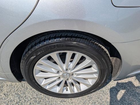 Used 2015 Toyota Avalon XLE Touring FWD image 10