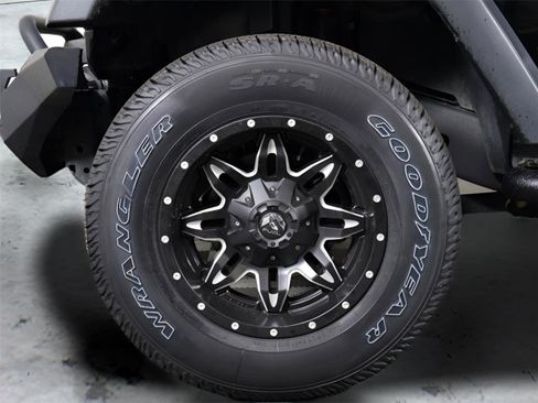 Used 2015 Jeep Wrangler Rubicon image 15