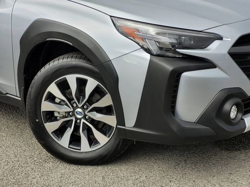 Used 2024 Subaru Outback Touring XT image 9