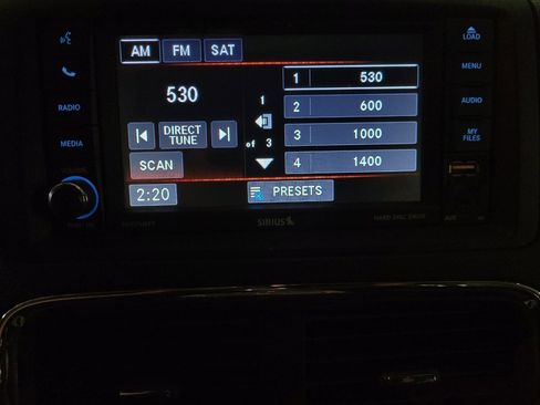 Used 2018 Dodge Grand Caravan SXT FWD image 25