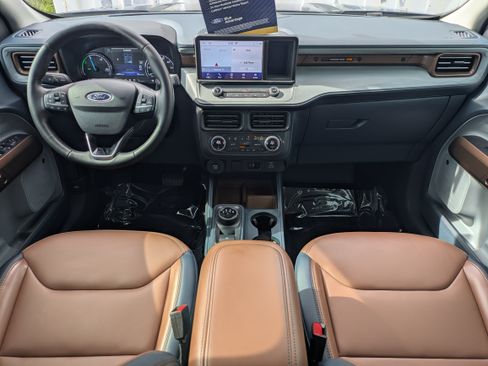 Certified 2024 Ford Maverick Lariat FWD image 20