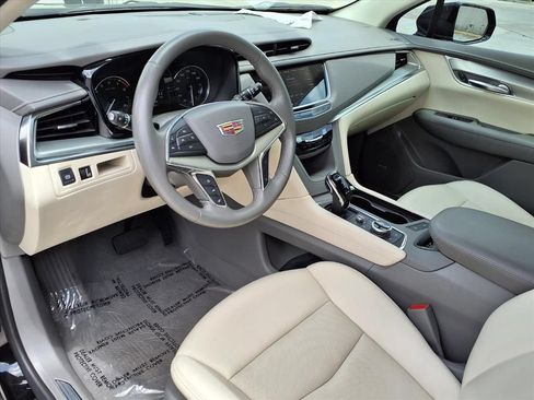 Used 2022 Cadillac XT5 Premium Luxury FWD image 18