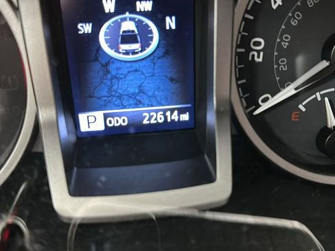 Used 2023 Toyota Tacoma Limited image 16