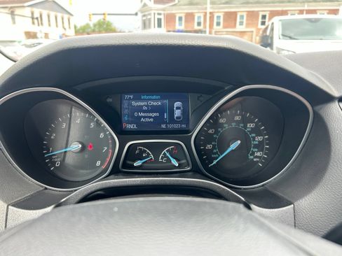 Used 2014 Ford Focus SE w/ SE Sport Package FWD image 23