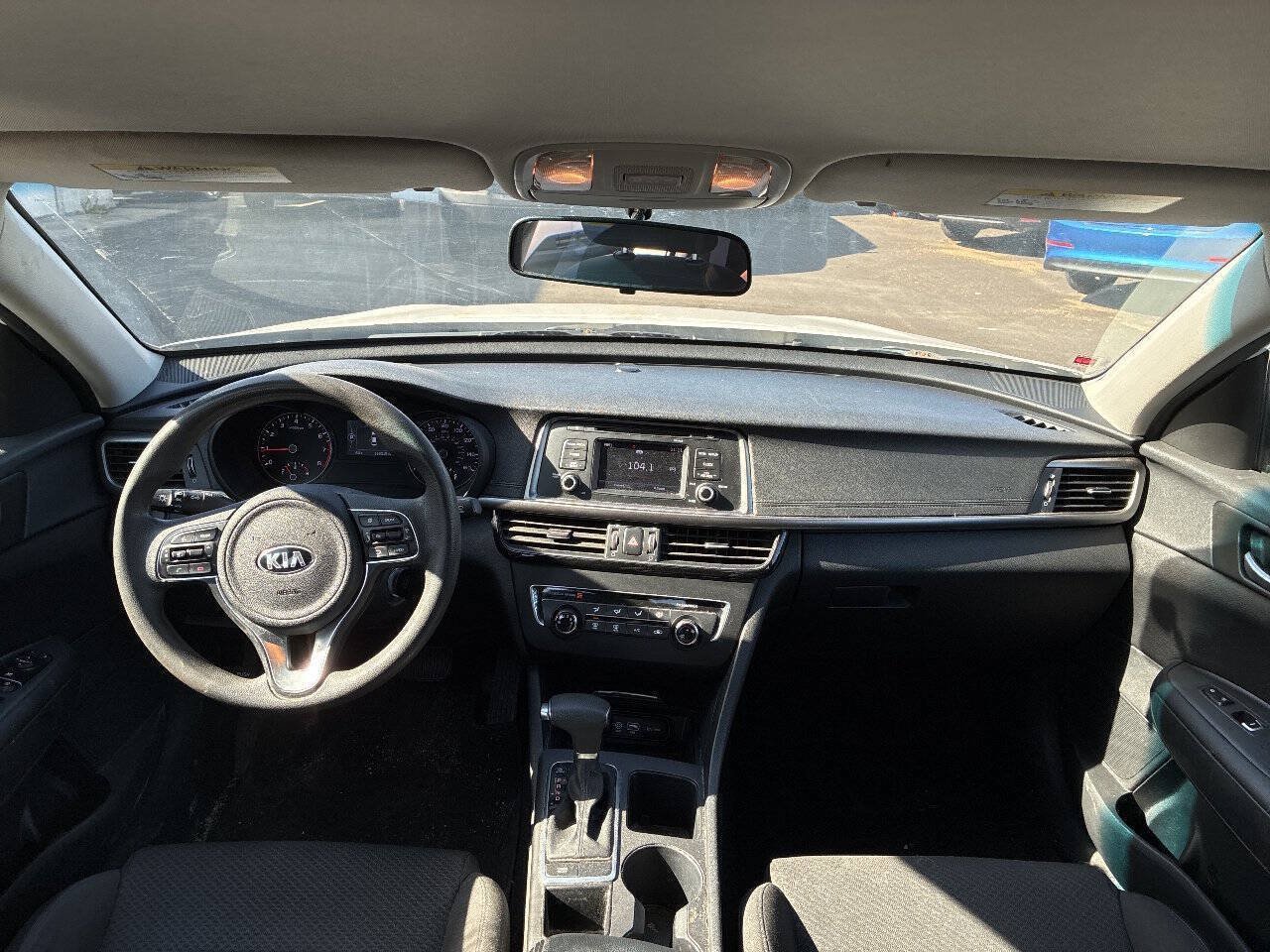 Used 2016 Kia Optima LX FWD image 15