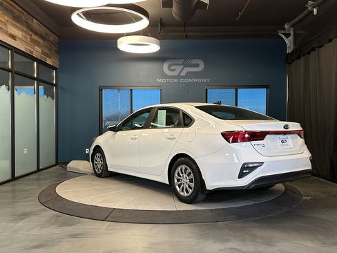 Used 2019 Kia Forte Sedan FWD image 5