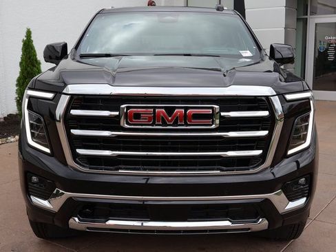 New 2026 GMC Yukon XL Elevation w/ Elevation Premium Package AWD/4WD image 2