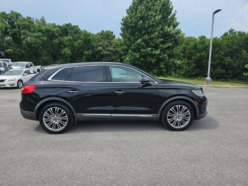 Used 2017 Lincoln MKX Reserve w/ Lincoln MKX Climate Package FWD image 8