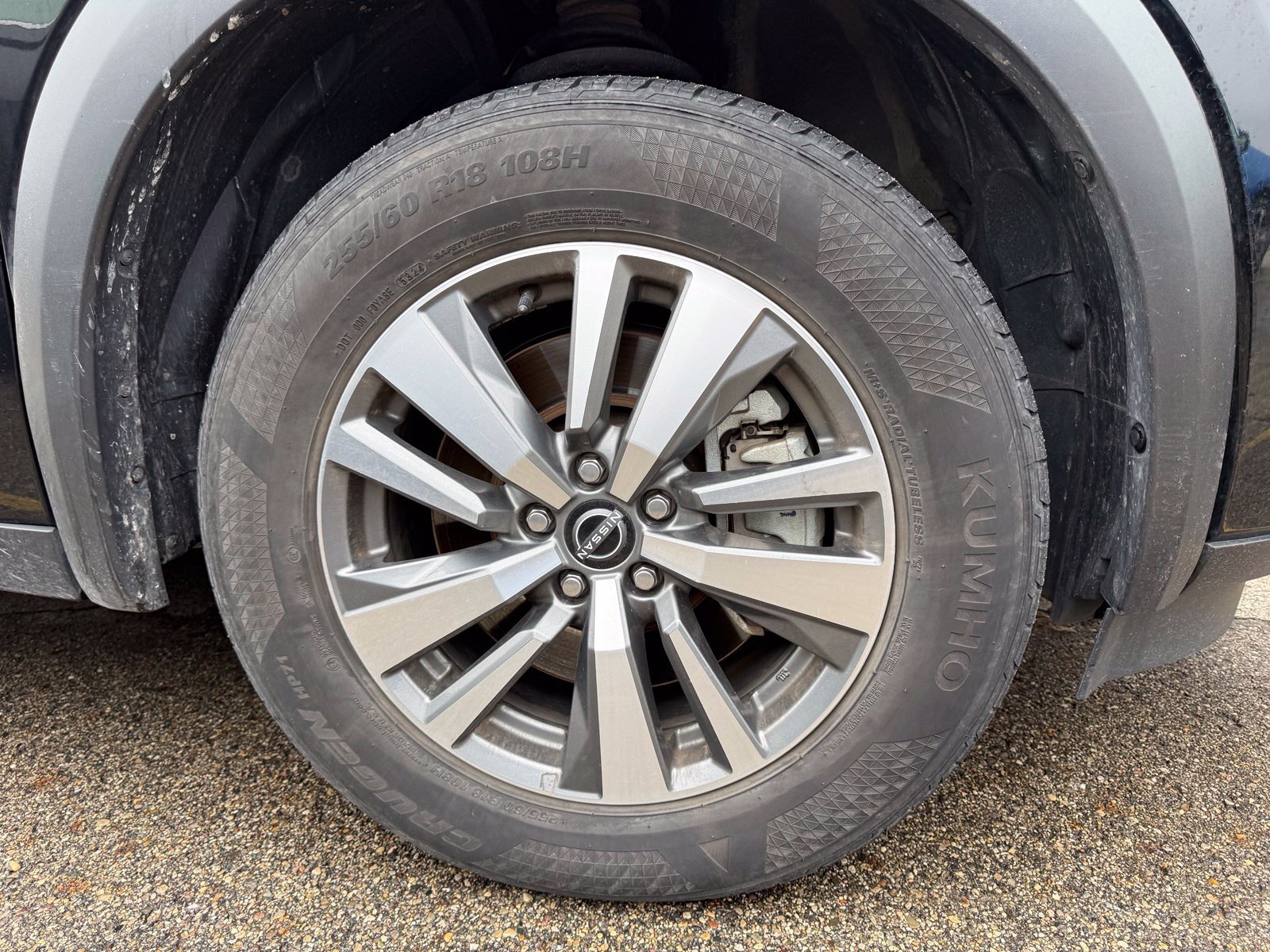 Used 2025 Nissan Pathfinder SL AWD/4WD image 10