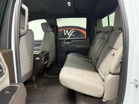 New 2026 GMC Sierra 2500 SLT w/ SLT Premium Package AWD/4WD image 17