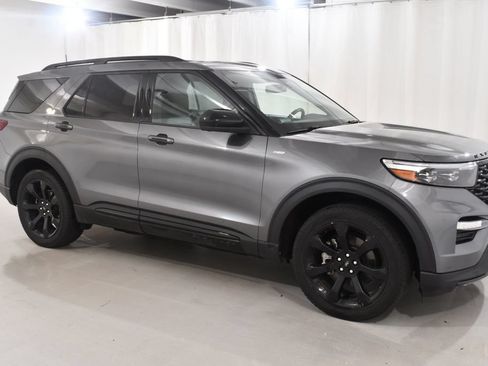Used 2023 Ford Explorer ST-Line w/ Class IV Trailer Tow Package AWD/4WD image 5