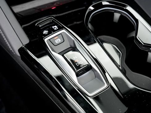 New 2025 Audi Q5 Premium image 20