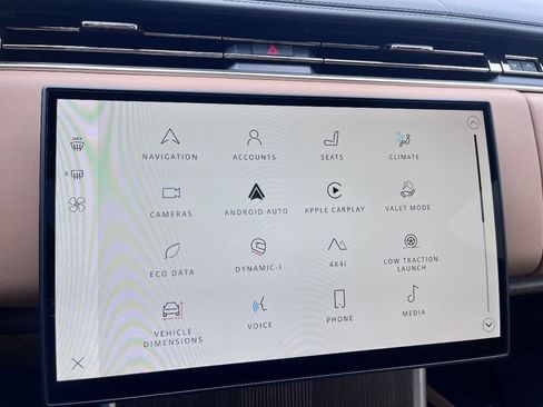 Used 2025 Land Rover Range Rover Long Wheelbase Autobiography image 46